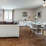 3 Bedroom Front In Holiday home *
