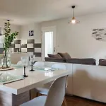 3 Bedroom Front In
