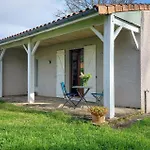 3 Bedroom Front In 別荘 *